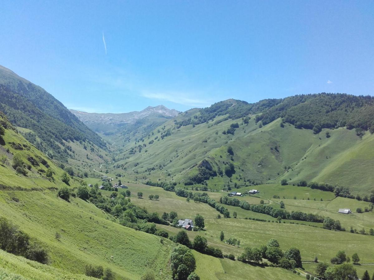 Gite De Montagne Du Plateau De Lhers- Accueil Randonneurs Accous Экстерьер фото