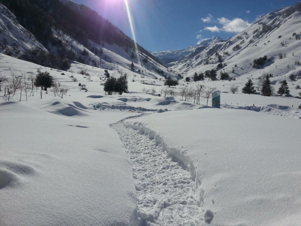 Gite De Montagne Du Plateau De Lhers- Accueil Randonneurs Accous Экстерьер фото